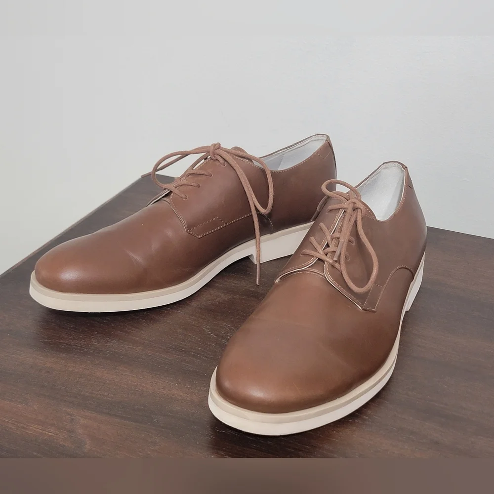 Calvin Klein NWOT  Men's Faustino Washed Leather Oxfords Men's Size 10.5 - Picture 4 of 13